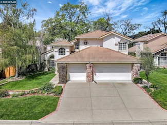 668 Sun Tree Ct, Danville, CA 94506