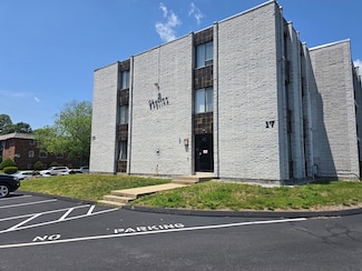17 Skyline Dr Unit 3, Braintree, MA 02184