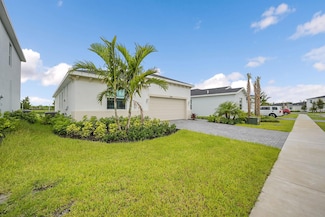 3550 Angler Dr, Fort Pierce, FL 34946