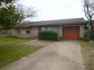 2501 Rutgers Dr, Lancaster, TX 75134