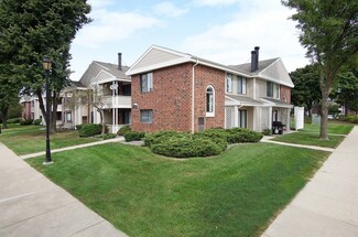 1521 Westminster Dr Unit 206, Naperville, IL 60563
