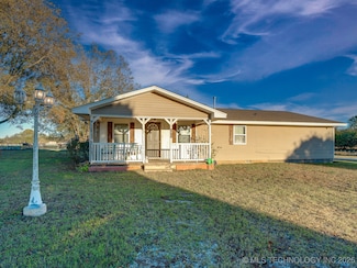 801 N Hickory, Roff, OK 74865
