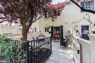 1405 N Van Dorn St Unit A, Alexandria, VA 22304