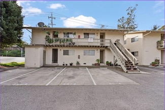 2945 Capitola Rd, Santa Cruz, CA 95062