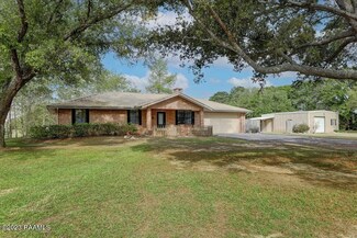 8532 Sidney Gautreaux Rd, Abbeville, LA 70510
