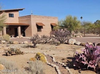 7040 N Montecatina Dr, Tucson, AZ 85704