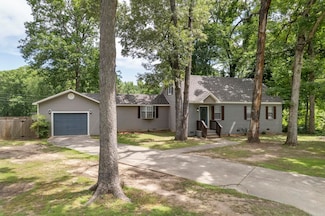 301 Bunker Hill Ave, White Hall, AR 71602