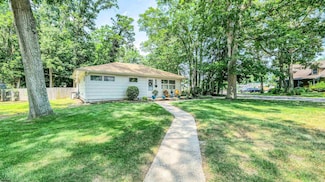 1017 Oak Ave, Linwood, NJ 08221