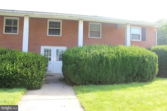 45 Eisenhower Dr Unit B1, Chambersburg, PA 17201