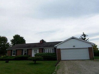 3827 Garling Rd, Luckey, OH 43443