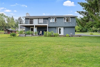 1030 Marlyn Park Dr, Cazenovia, NY 13035