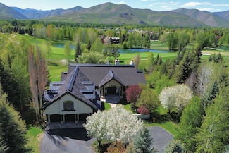 75 S Club View Dr, Hailey, ID 83333