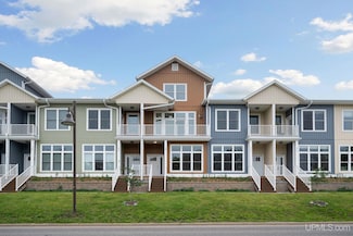 780 S Lakeshore Blvd Unit A/6, Marquette, MI 49855