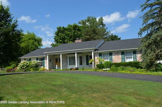 1057 Applegate Ln, East Lansing, MI 48823