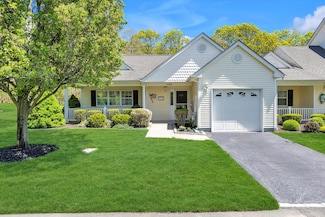 2304 Augusta Alley Unit 2304, Riverhead, NY 11901