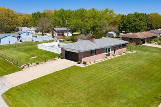 11251 Idlewood Dr, Osceola, IN 46561
