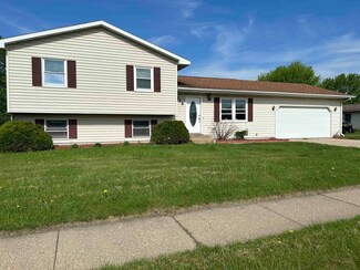 815 Donna Ave, Tomah, WI 54660