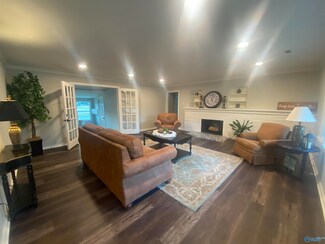 808 E Washington St, Athens, AL 35611
