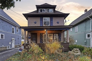 14 Lombardy St, Lancaster, NY 14086