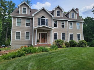 3 Deer Crossing Cir, Londonderry, NH 03053
