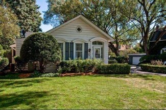 371 Ridge Rd, Kenilworth, IL 60043