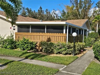 5811 Crystal Lake Ln Unit 102, North Fort Myers, FL 33917
