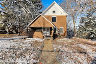 132 S Main St, Olivet, MI 49076