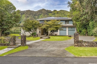 3944 Old Pali Rd, Honolulu, HI 96817