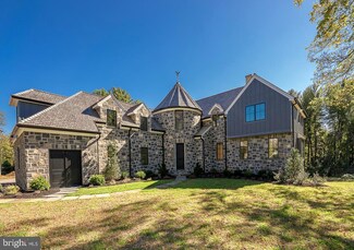 108 Dovecote Ln, Villanova, PA 19085
