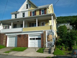 59 E Center St, Nesquehoning, PA 18240