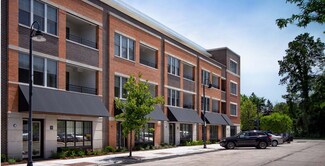 229 Park Ave Unit LW-11, Clarendon Hills, IL 60514