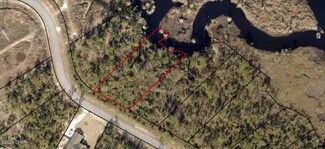 3535 High Cliff Rd, Southport, FL 32409