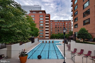 1111 Arlington Blvd Unit 501, Arlington, VA 22209