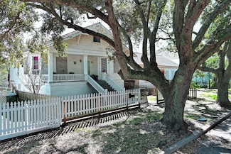3115 Bernardo de Galvez, Galveston, TX 77550