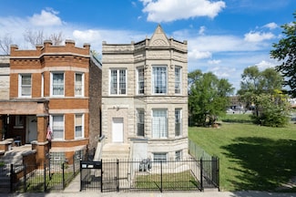 4216 W Monroe St, Chicago, IL 60624