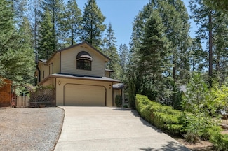 677 Saint Andrews Dr, Arnold, CA 95223