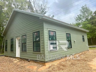 611 Fairland Ave, Fairhope, AL 36532