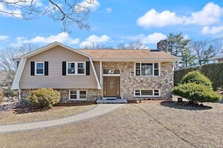 10 Jones Dr, Saugus, MA 01906