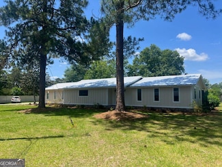 315 Newton Dr, Adel, GA 31620