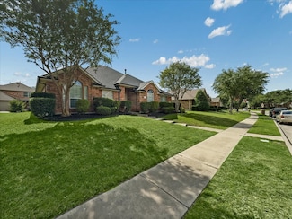 6705 Westover Dr, Rowlett, TX 75089