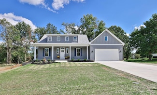 8128 Sycamore St, Maineville, OH 45039