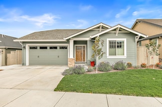 3937 Wyoming Ln, Medford, OR 97504