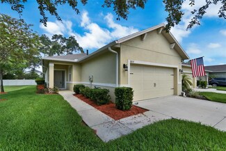8014 Pine Crest St, Seminole, FL 33777