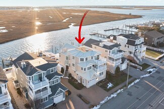 526 7th St, Avalon, NJ 08202