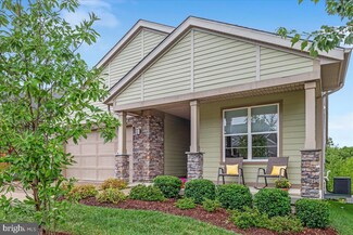 104 Gadwell Ln, Lake Frederick, VA 22630