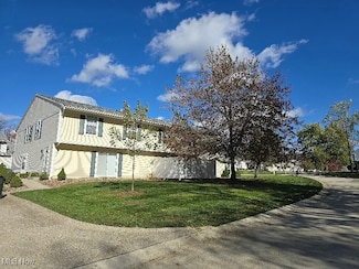 10342 Independence Dr Unit 21B, North Royalton, OH 44133