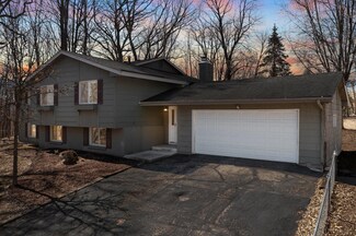 4085 Oak St, Long Lake, MN 55356