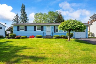 325 Laura Dr, Rochester, NY 14626