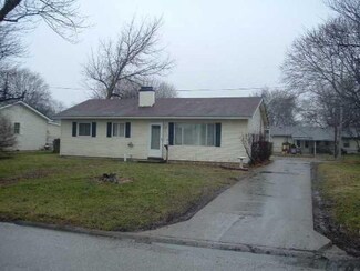 627 Melrose Dr, Whiteland, IN 46184