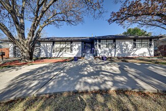 4313 Clayton Rd W, Fort Worth, TX 76116